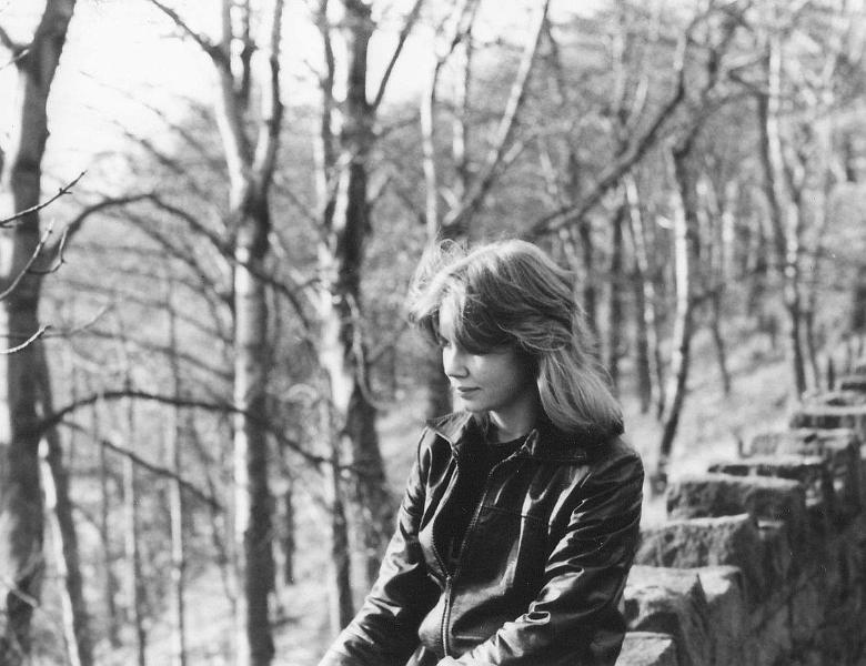 10255642_10202784831196013_8819250301208365855_o.jpg - Jill at Dovestones Reservoir, c. 1977 [photo: Woolly Wolstenholme]