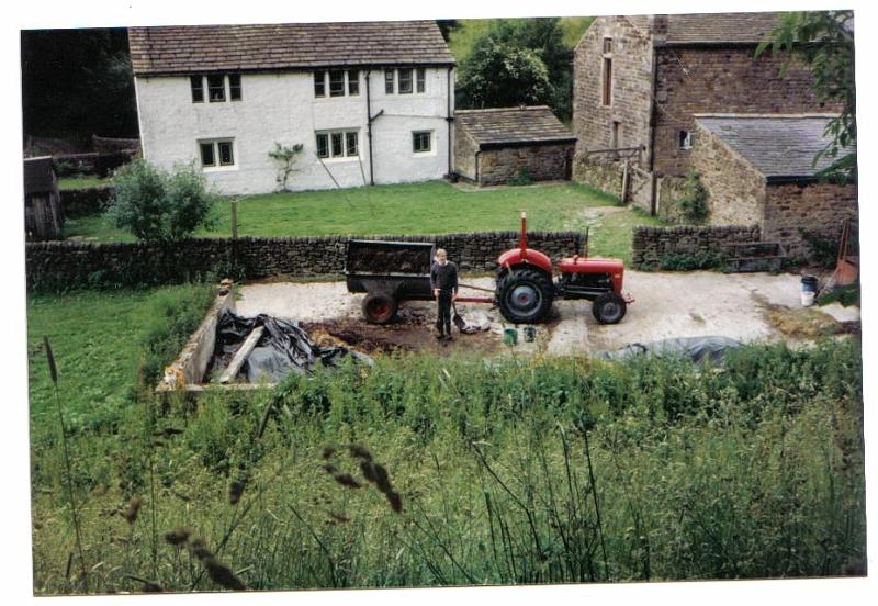 Woolly at Wycoller.jpg - Woolly at Wycoller