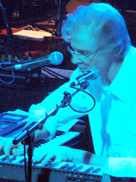 100_0527.JPG - The Mean Fiddler, 12th May, 2004 [photo: James Barry]