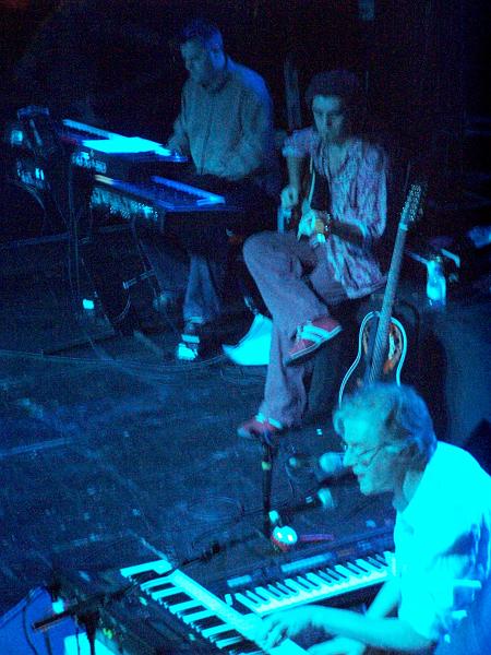 100_0557.JPG - The Mean Fiddler, 12th May, 2004 [photo: James Barry]