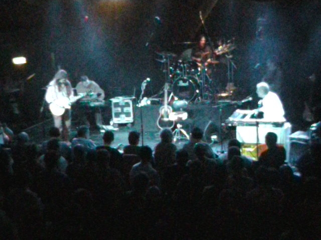 Dvc00158.jpg - The Mean Fiddler, 12th May, 2004 [photo: Lyell Loyd]