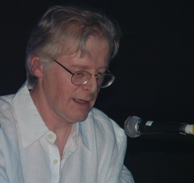 mf-ww.jpg - The Mean Fiddler, 12th May, 2004 [photo: Rob Price]